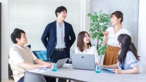 Z世代離職防止の新常識！ウェルビーイングを高める「引き出す」コーチング  TREND NEWS CASTER